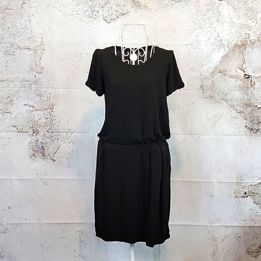 32° Degrees Cool travel midi dress pullover in black Women's Size S